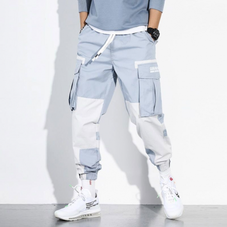 Calça Jogger Streetwear Masculina com Estilo Hip Hop Estampa Color Block Bolso Lateral Cargo