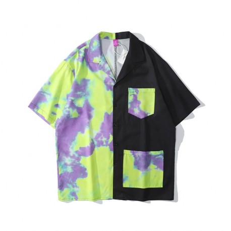 Camisa Masculina em Tie Dye Estampada em Color Block com Bolsos Estilo Streetwear Oversized